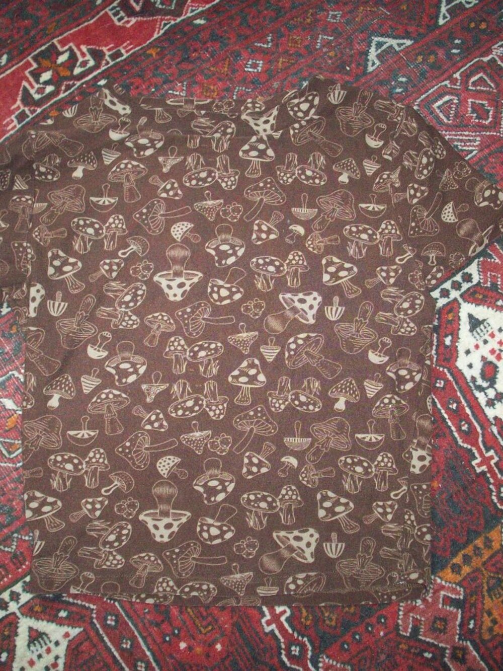 Mushroom Print Soft Brown Short Sleeve Shirt Women's Baby Tee Size Small, No Tag